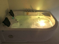 Wanna łazienkowa SPA z hydromasażem MO-631 PLUS, 2-osobowa 180x120x66cm lewa