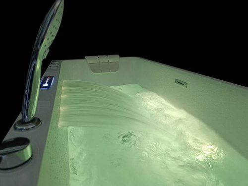 WANNA WOLNOSTOJĄCA Z HYDROMASAŻEM JACUZZI AQUAPEUTIC AQ-1801A PRESTIGE 1-osobowa 170 x 80 x 58 cm