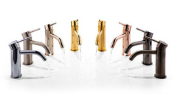 Kompletny zestaw prysznicowy podtynkowy Light bateria 2-wyjściowa manualna, deszczownica 30 cm, z drążkiem, złoto połysk