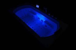 WANNA SPA Z HYDROMASAŻEM JACUZZI AQUAPEUTIC 04A 2-osobowa 170x120x70cm, prawa