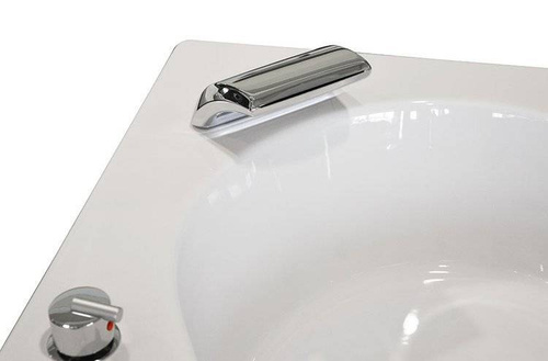 WANNA Z HYDROMASAŻEM NAROŻNA JACUZZI AQUAPEUTIC AQ-636, 2-osobowa 135x135x60 cm