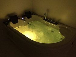 WANNA SPA Z HYDROMASAŻEM JACUZZI AQUAPEUTIC 162, 180x122x59 cm, prawa