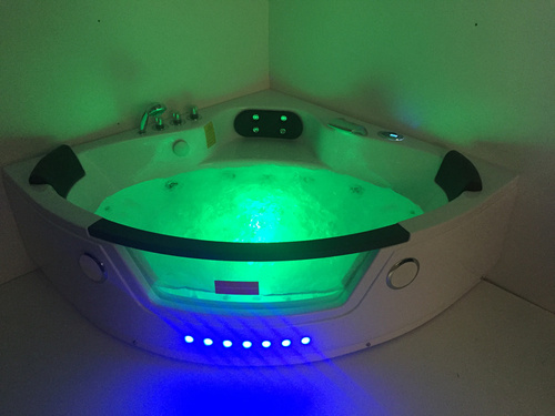 Wanna z hydromasażem narożna SPA AQ-1004 Turbo  2-osobowa, 152x152x56 cm