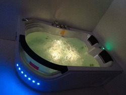 WANNA SPA Z HYDROMASAŻEM JACUZZI AQUAPEUTIC AQ-1665 TOP, 2-osobowa, 180x120x63 cm, prawa