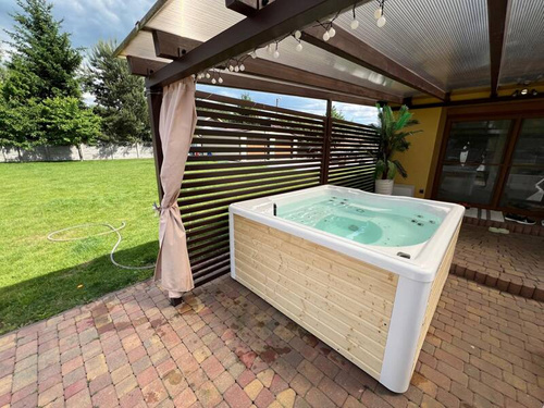 Wanna ogrodowa / zewnętrzna jacuzzi RAVON SPA Gold , filtracja, ozonator