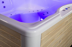 Wanna ogrodowa / zewnętrzna jacuzzi RAVON SPA 07