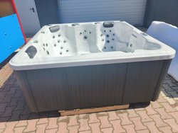 WANNA RAVON OPAL GOLD- Wanna ogrodowa / zewnętrzna jacuzzi