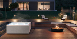 Wanna z hydromasażem Divina XL Outdoor SPA Plus Novellini, 200x200x85 cm