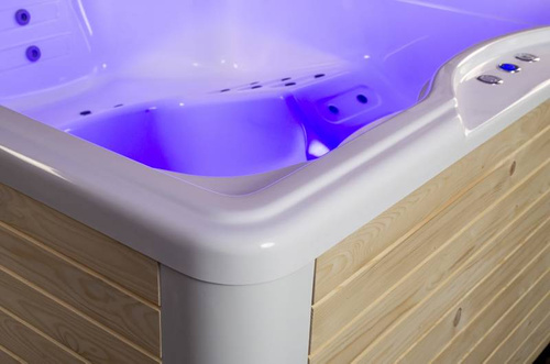 Wanna ogrodowa / zewnętrzna jacuzzi RAVON SPA 07