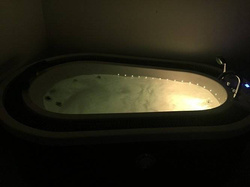WANNA SPA Z HYDROMASAŻEM JACUZZI AQUAPEUTIC 183 206x134x64cm, OBUDOWA CZARNA