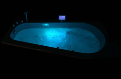 WANNA SPA Z HYDROMASAŻEM ASYMETRYCZNA AQUAPEUTIC AQ-07A, 1-osobowa 170x100x70 cm