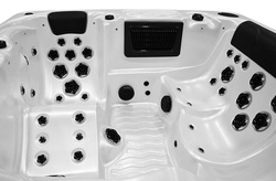WANNA ZEWNĘTRZNA Z HYDROMASAŻEM AQUAPEUTIC 1662, 4-osobowa 200x200x80 cm, z obudową