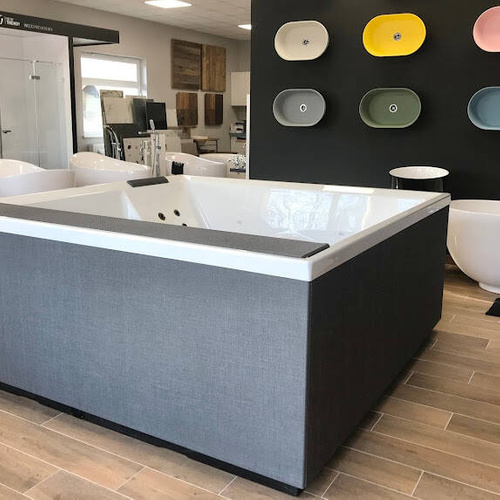 Wanna z hydromasażem Divina XL Outdoor SPA Plus Novellini, 200x200x85 cm