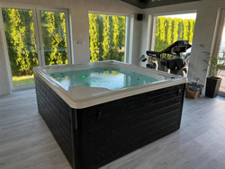 Wanna ogrodowa / zewnętrzna jacuzzi RAVON SPA GOLD