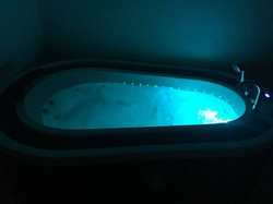 WANNA SPA Z HYDROMASAŻEM JACUZZI AQUAPEUTIC 183 206x134x64cm, OBUDOWA CZARNA