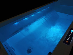 WANNA WOLNOSTOJĄCA Z HYDROMASAŻEM JACUZZI AQUAPEUTIC 1802 A, 170x78x60 cm